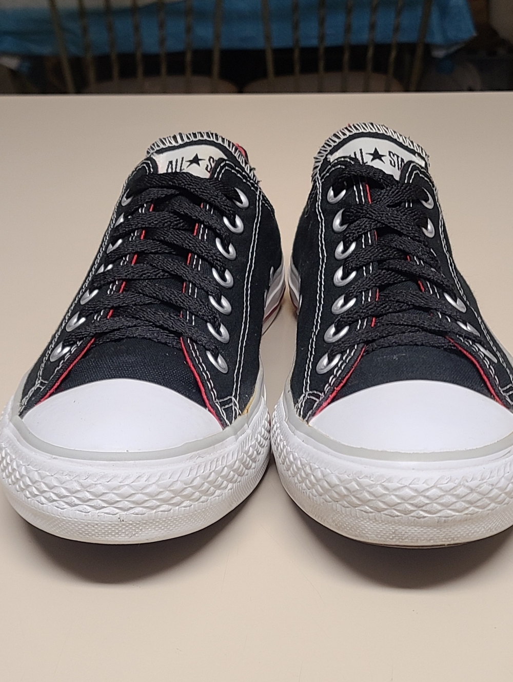 Converse Chuck Taylor All Star low top  sneakers size 10 - Picture 2 of 11